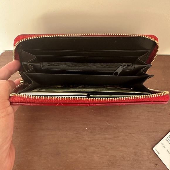 Not branded red wallet -new without tag - Picture 2 of 2